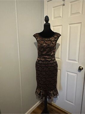 Gothic Romantic Black and Bronze Lace Evening dress size 4